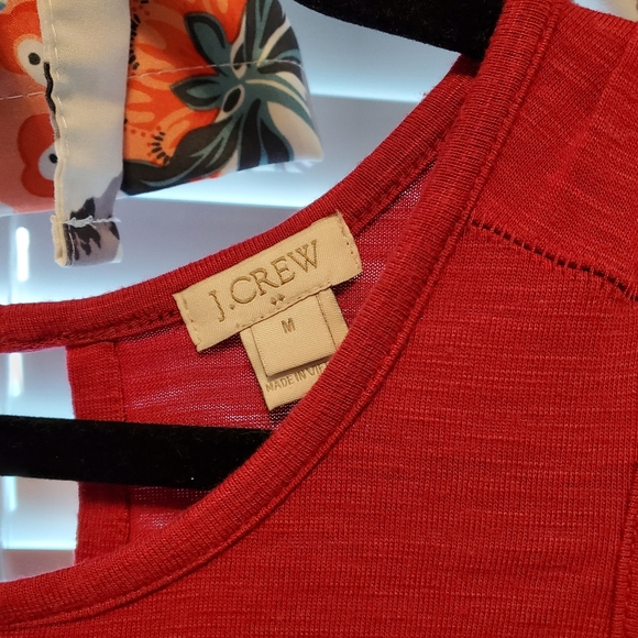 Women's J Crew sleeveless maroon top. size M - Picture 3 of 3